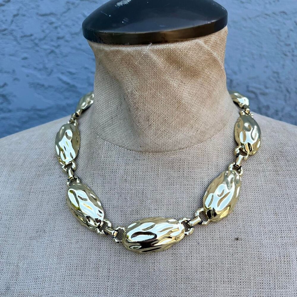 Vintage Gold Necklace Walnut Shell Choker Costume Jewelry